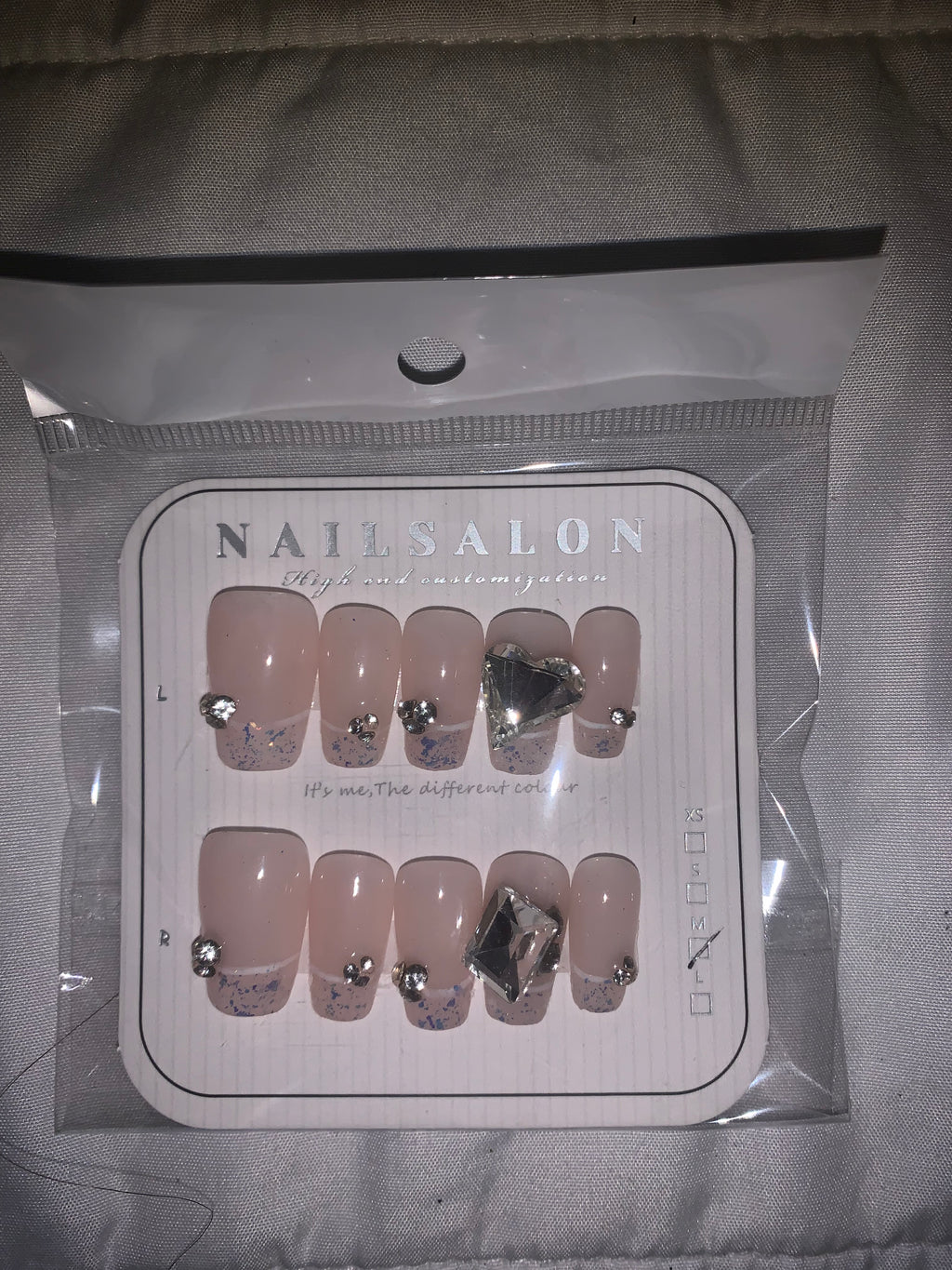 Press on nails